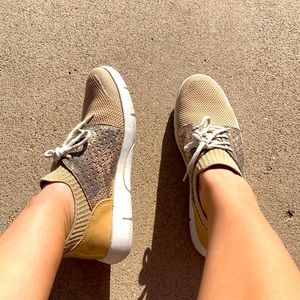 Johnston & Murphy Sneakers